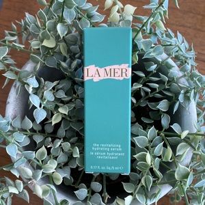 La Mer revitalizing hydrating serum